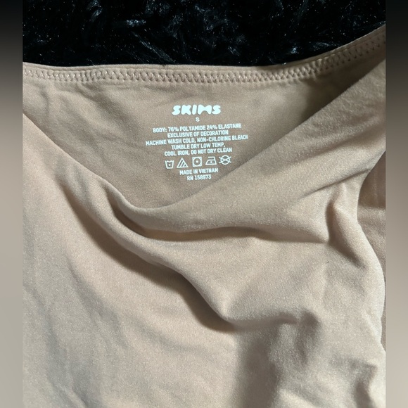 ᑎᗯT 𝙎𝙠𝙞𝙢𝙨 𝙗𝙤𝙙𝙮𝙨𝙪𝙞𝙩 🩵🩶🩶🩵 - Picture 4 of 6